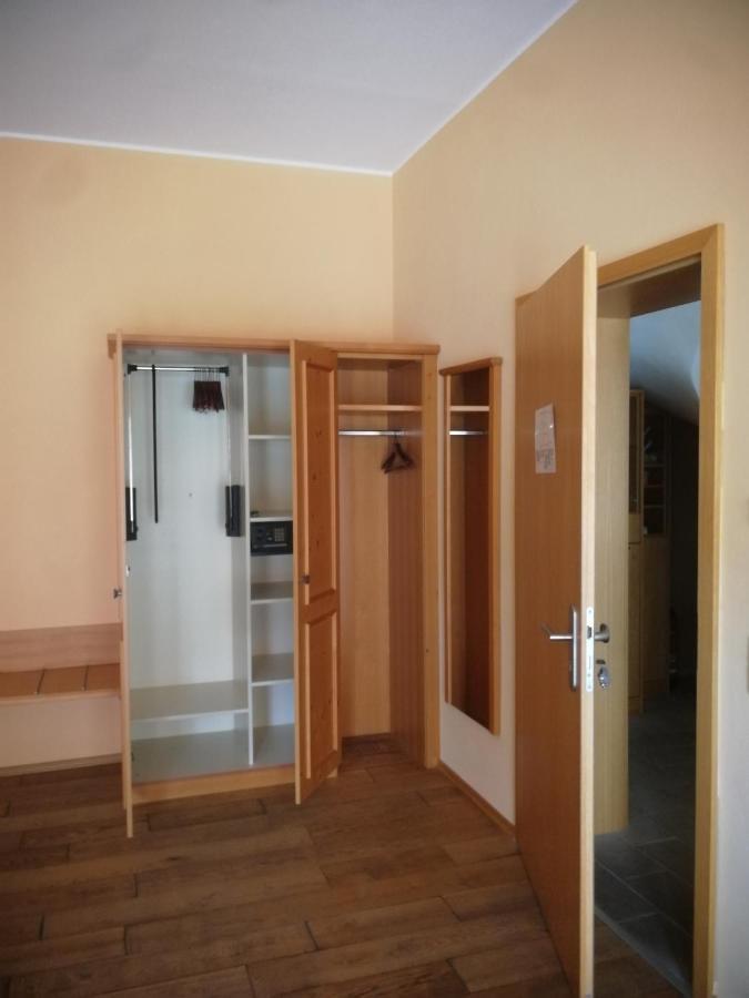 Gaestehaus Ressler Harxheim المظهر الخارجي الصورة